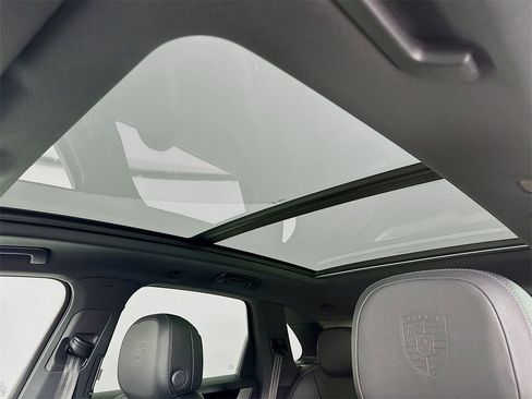 New 2025 Porsche Cayenne S image 23