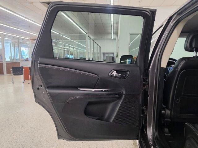 Used 2018 Dodge Journey Crossroad FWD image 27