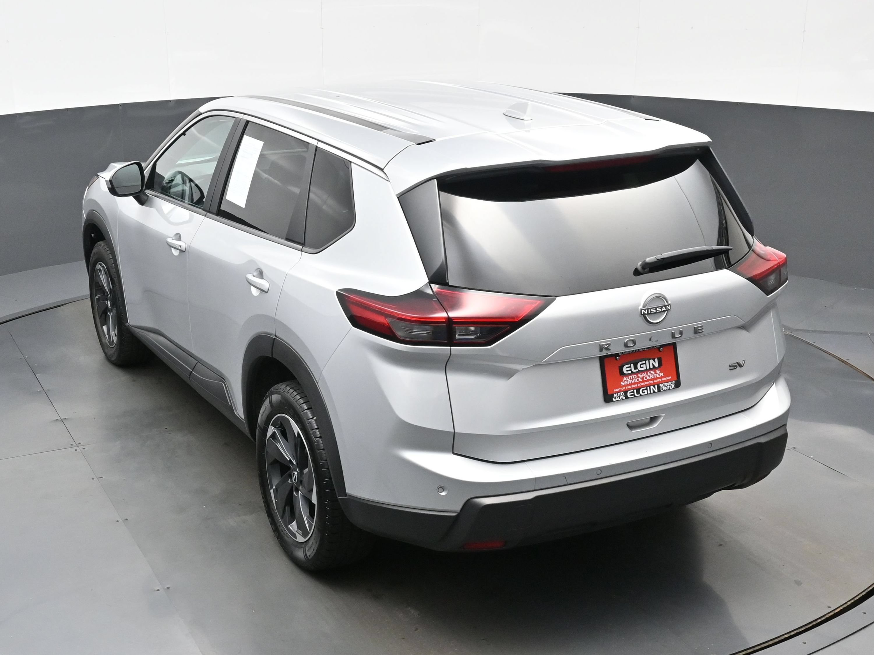Used 2024 Nissan Rogue SV FWD image 35
