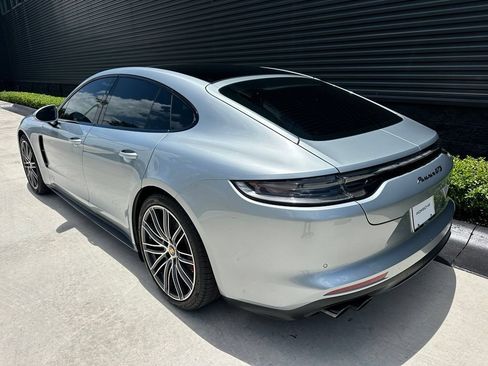 Certified 2022 Porsche Panamera GTS AWD/4WD image 3