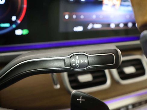 Used 2022 Mercedes-Benz GLE 450 4MATIC w/ Premium Package image 46