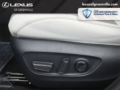 Used 2023 Toyota RAV4 Limited image 25