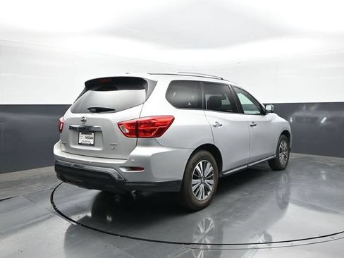Used 2020 Nissan Pathfinder SL AWD/4WD image 8