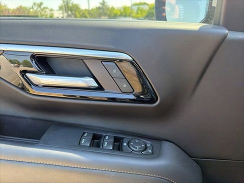 Used 2025 Chevrolet Suburban LS w/ Max Trailering Package AWD/4WD image 9