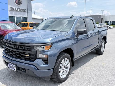 Used 2024 Chevrolet Silverado 1500 Custom RWD image 1