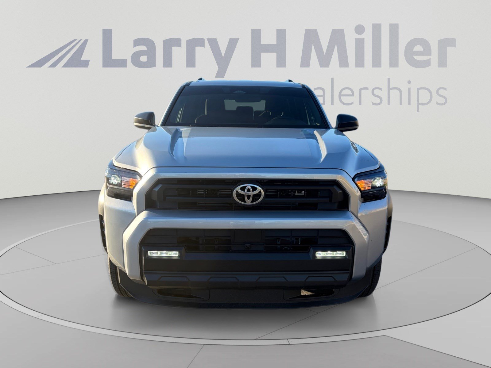Used 2026 Toyota 4Runner SR5 AWD/4WD image 8