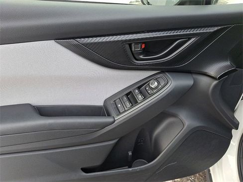 Used 2023 Subaru Crosstrek 2.0i Premium image 10