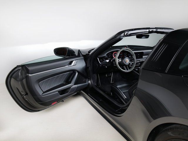 Certified 2024 Porsche 911 Targa 4 GTS AWD/4WD image 26