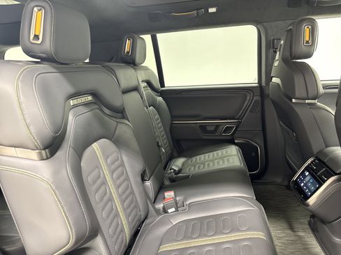 Used 2024 Rivian R1S Adventure AWD/4WD image 23