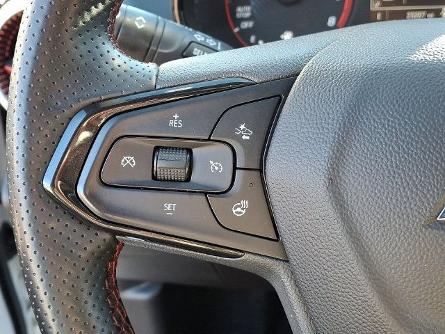 Used 2024 Chevrolet Trax RS w/ Sunroof Package FWD image 31