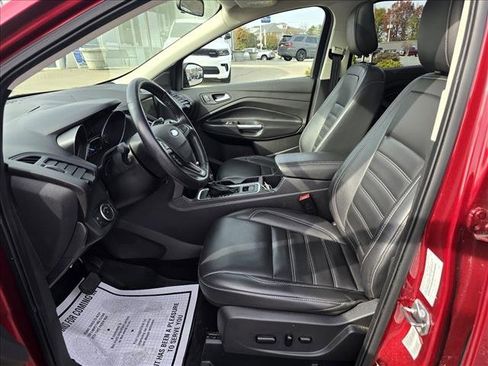 Used 2019 Ford Escape SEL image 12