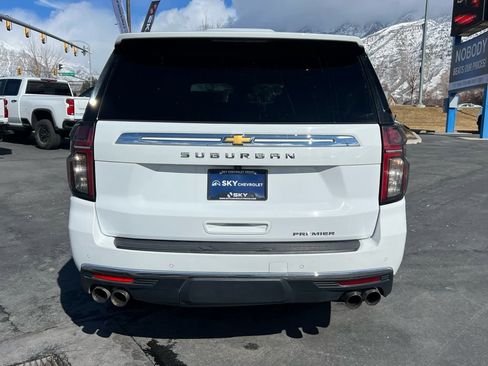 Used 2023 Chevrolet Suburban Premier image 8