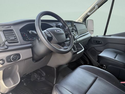 Used 2020 Ford Transit 250 Medium Roof RWD image 7