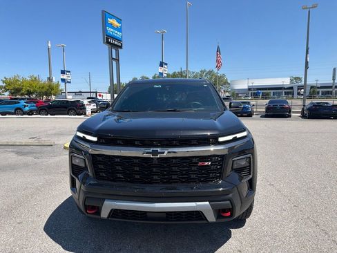 Used 2025 Chevrolet Traverse Z71 w/ Enhanced Driving Package AWD/4WD image 18