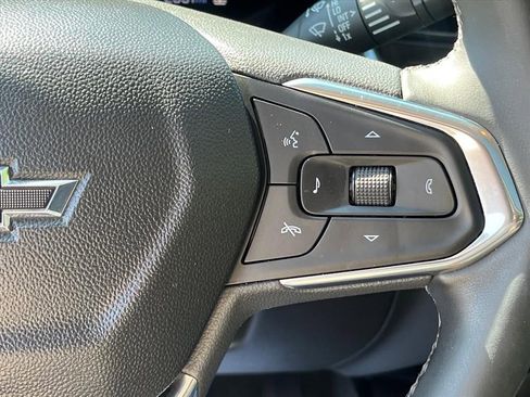 Used 2025 Chevrolet Trax ACTIV w/ Sunroof Package FWD image 22