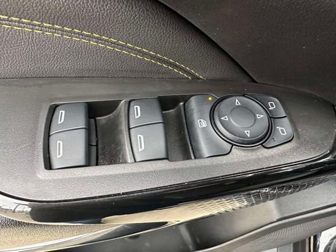 Used 2024 Chevrolet Trax LT w/ Driver Confidence Package FWD image 14