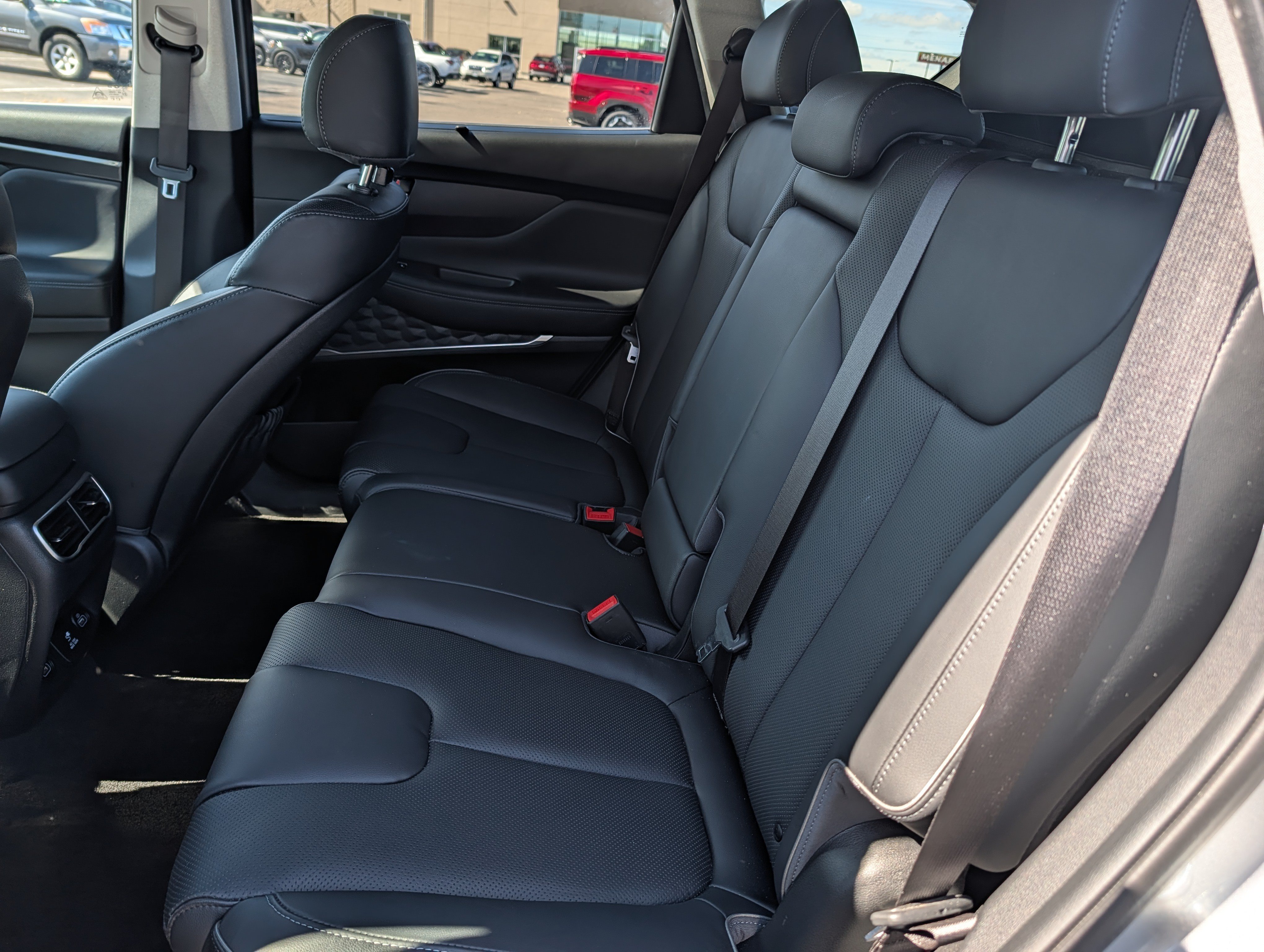 Used 2023 Hyundai Santa Fe Limited AWD/4WD image 12