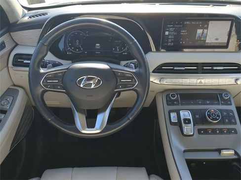 Used 2022 Hyundai Palisade Limited image 15