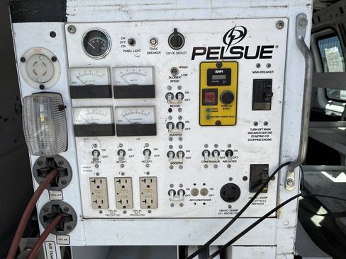 Used 2014 Chevrolet Express 2500 2500 3dr Cargo Van w/1WT image 12