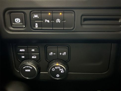 Used 2024 Chevrolet Tahoe LT image 18