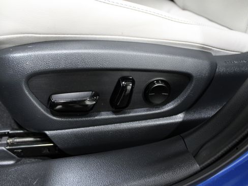 Used 2021 Lexus UX 250h w/ Premium Package image 4