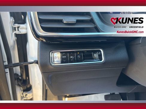 Used 2024 Buick Envision Preferred image 22
