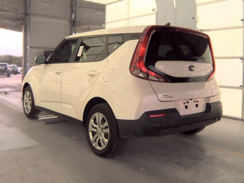 Used 2021 Kia Soul LX FWD image 6