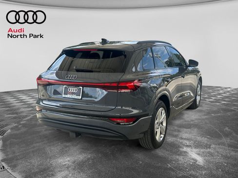 Used 2025 Audi Q6 e-tron Premium Plus w/ Premium Plus RWD image 5