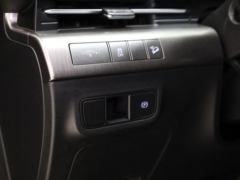 Used 2025 Hyundai Kona SEL image 10