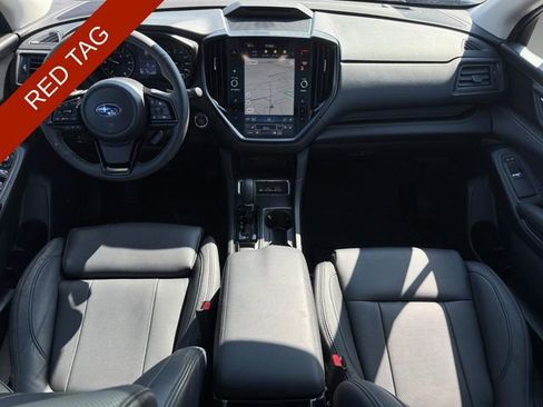 Used 2025 Subaru Ascent Bronze Edition w/ Onyx Package image 9