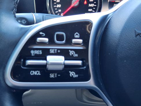 Used 2019 Mercedes-Benz E 300 4MATIC image 30