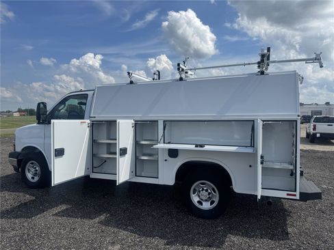 New 2025 Chevrolet Express 3500 w/ Power Convenience Package image 2