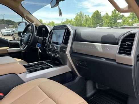 Used 2022 Ford F350 Lariat w/ Chrome Package AWD/4WD image 29
