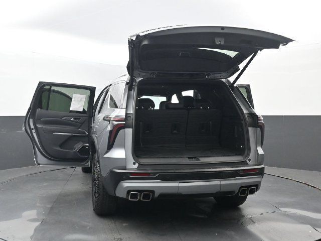 Used 2024 Chevrolet Traverse Z71 w/ Enhanced Driving Package AWD/4WD image 36