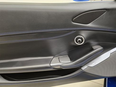 Used 2019 Ferrari Portofino image 30