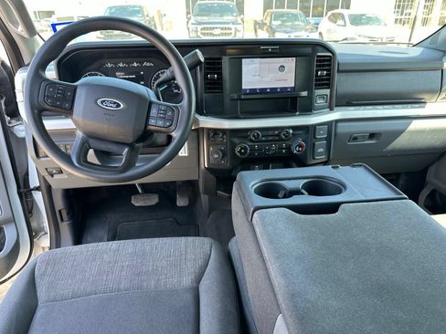 Used 2025 Ford F250 XLT AWD/4WD image 14
