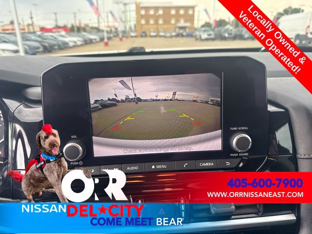 Used 2024 Nissan Pathfinder SV FWD image 22