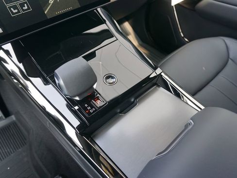 New 2025 Land Rover Range Rover Sport Dynamic SE image 14