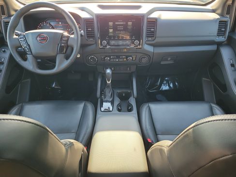 Used 2022 Nissan Frontier PRO-4X w/ Pro-4X Premium Package image 15