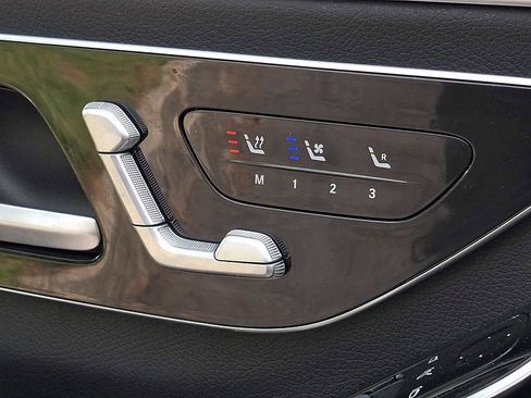 Certified 2022 Mercedes-Benz S 500 4MATIC image 20