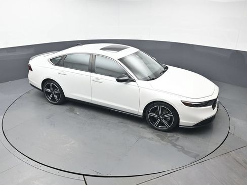 Used 2023 Honda Accord Sport image 38