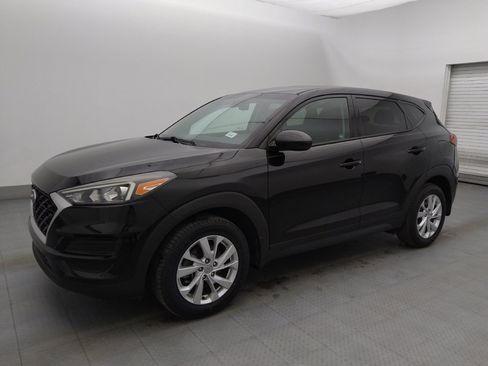Used 2021 Hyundai Tucson SE image 2