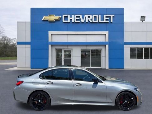 Used 2024 BMW 330i xDrive Sedan w/ M Sport Package AWD/4WD image 8