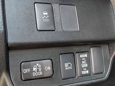 Used 2020 Toyota Tacoma TRD Sport w/ TRD Premium Sport Package image 11