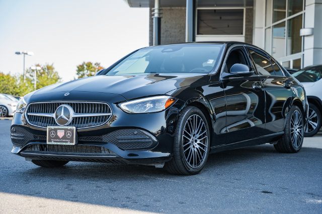 Certified 2025 Mercedes-Benz C 300 4MATIC Sedan image 3