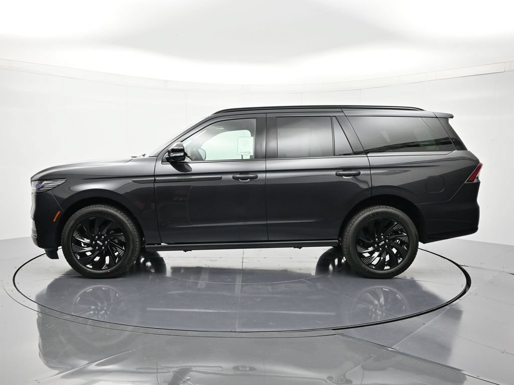 New 2026 Lincoln Navigator Reserve w/ Jet Appearance Package AWD/4WD image 8
