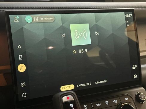 New 2026 Land Rover Defender 110 OCTA image 17