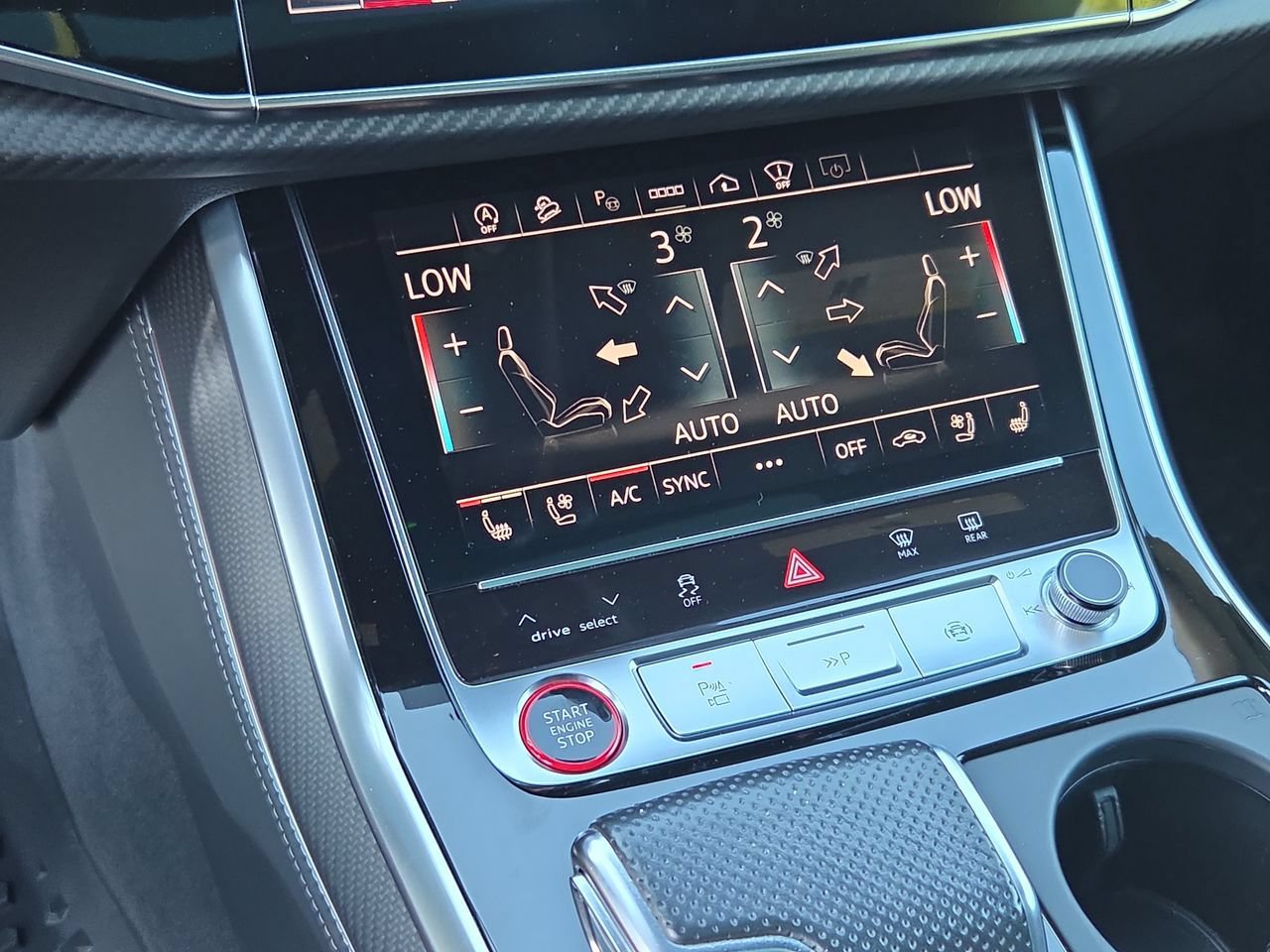 Used 2024 Audi SQ8 Prestige w/ Prestige Package AWD/4WD image 18