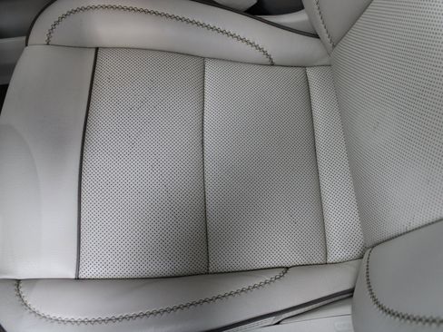 Used 2021 GMC Yukon XL Denali image 13