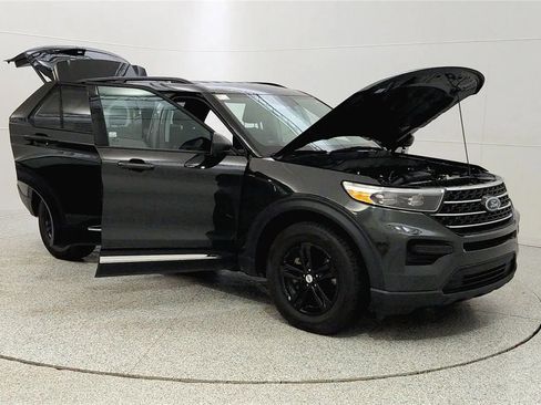 Used 2023 Ford Explorer XLT image 9